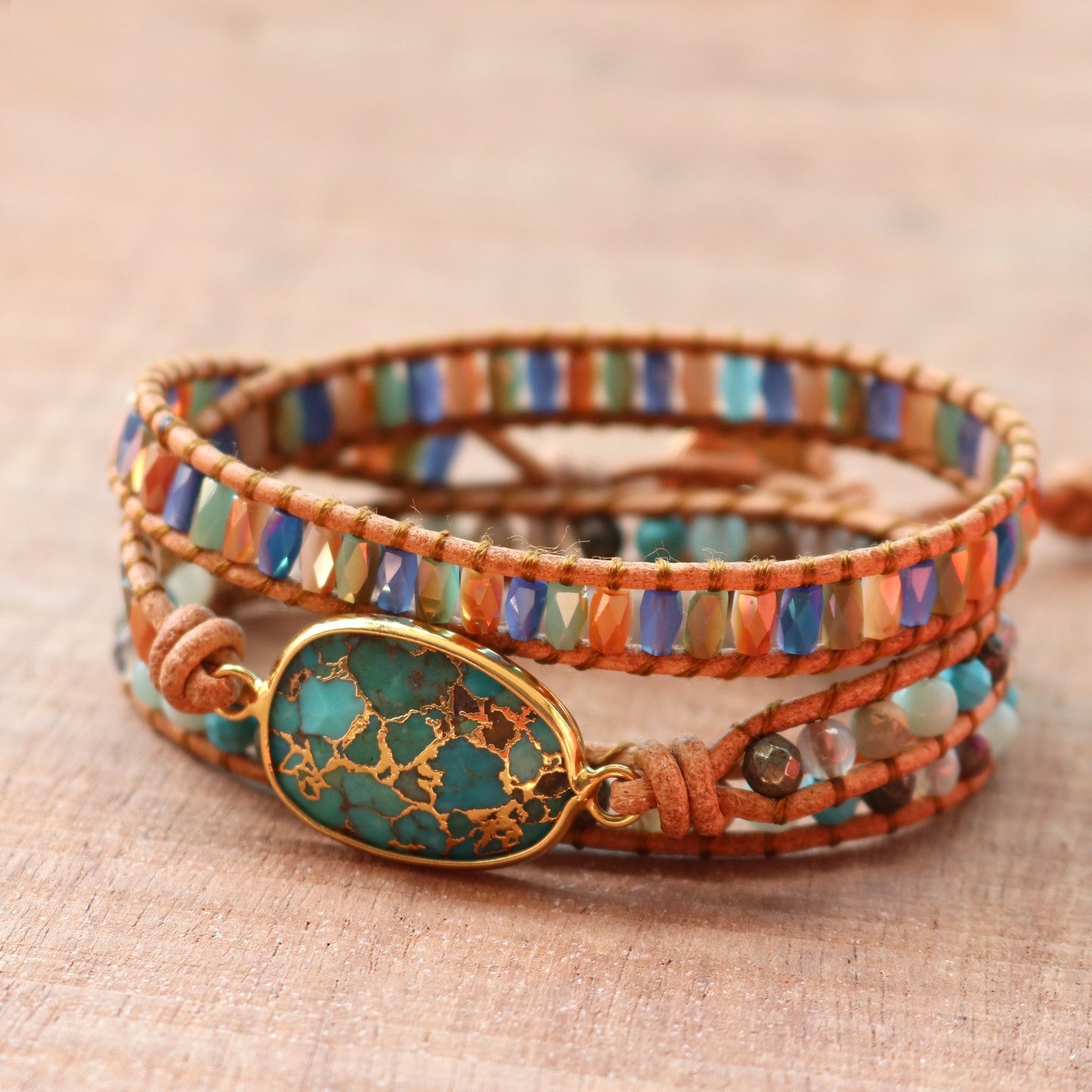Winding ladies fashion bracelet - fizzle