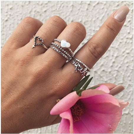 Diamond set ring jewelry - fizzle