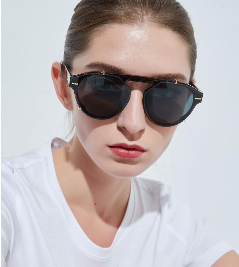 Ladies sunglasses new wave retro Korean version round frog mirror big box sunglasses - fizzle